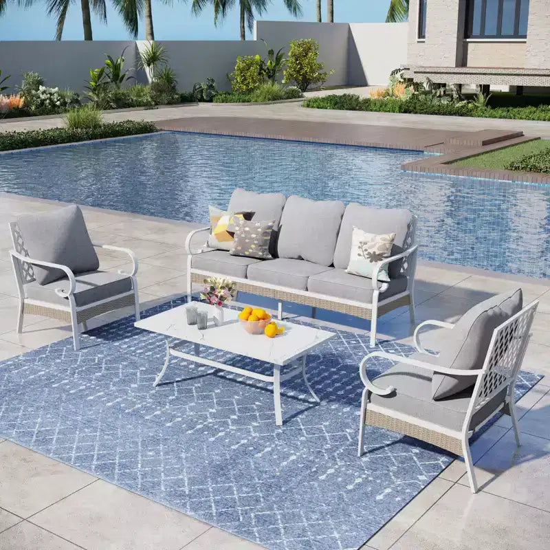 Captiva Designs 4-teiliges, extragroßes Outdoor-Sitzgruppen-Set aus Metall und Rattan mit Gitterrücken-Armlehnsesseln und Tisch