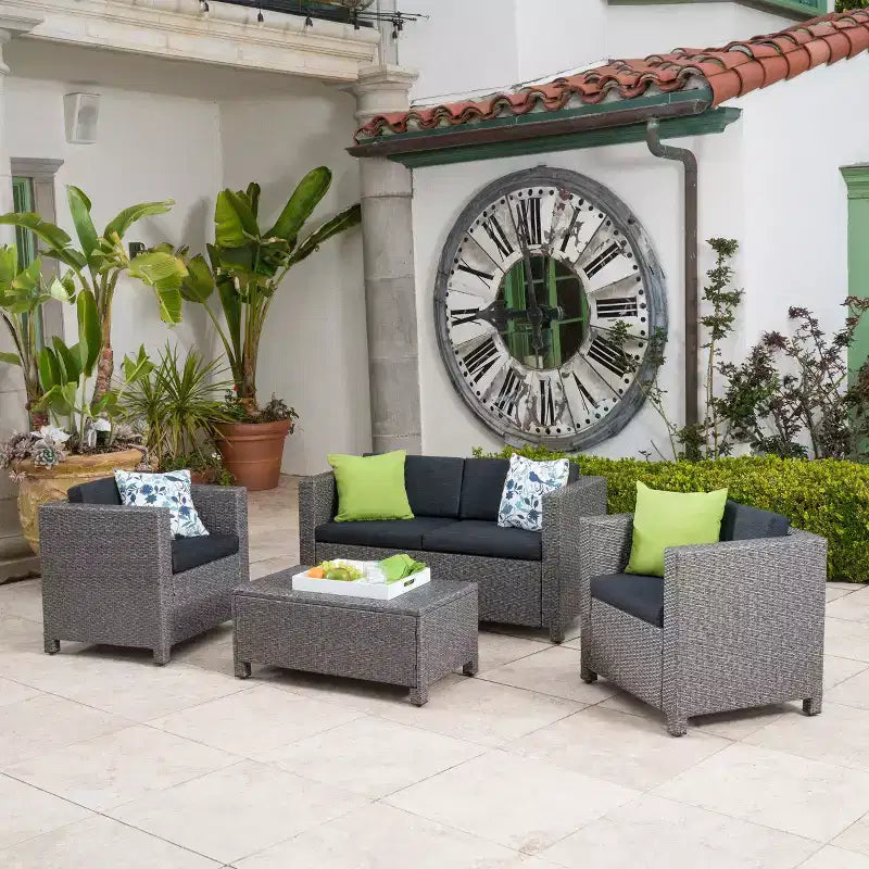 Christopher Knight Home Paddy Verstellbare Gartenliege aus Rattan und Eisen mit Abdeckung