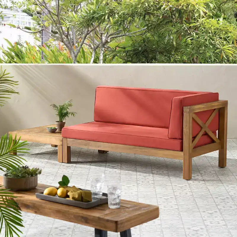 Christopher Knight Home Brava Outdoor-Loveseat aus Akazienholz mit Armlehne rechts und Couchtisch-Set inklusive Polster