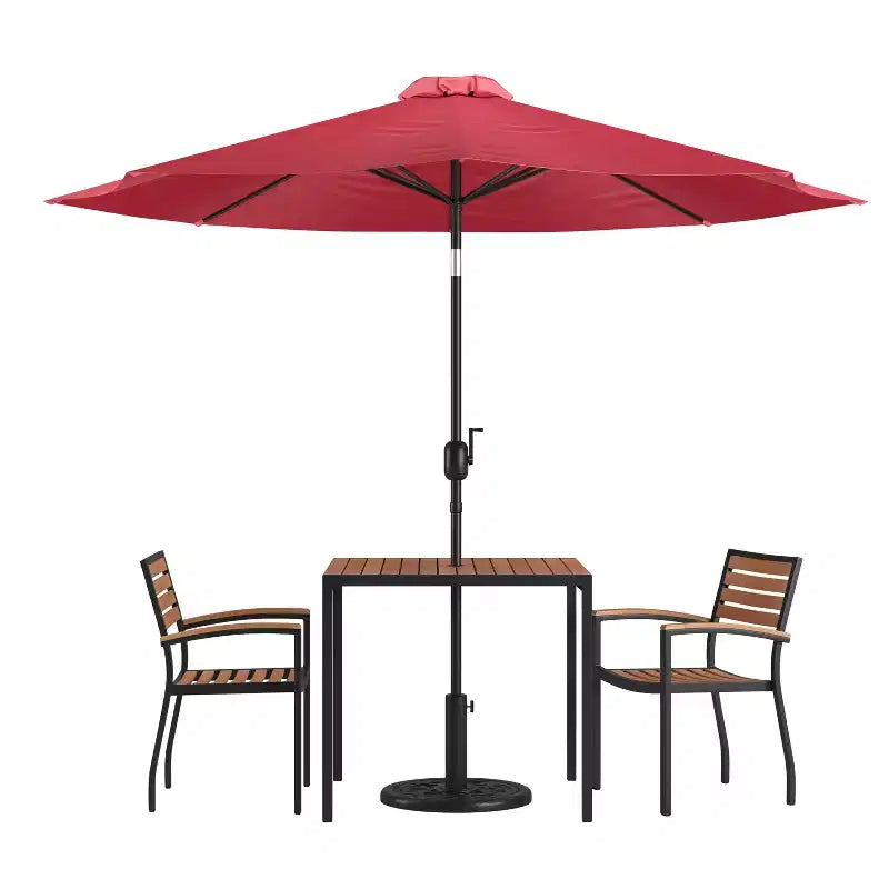 Emma und Oliver 5-teiliges Terrassentisch-Set - 2 stapelbare Stühle aus synthetischem Teakholz-Imitat - Tisch aus Teakholz-Imitat - Sonnenschirm mit Ständer