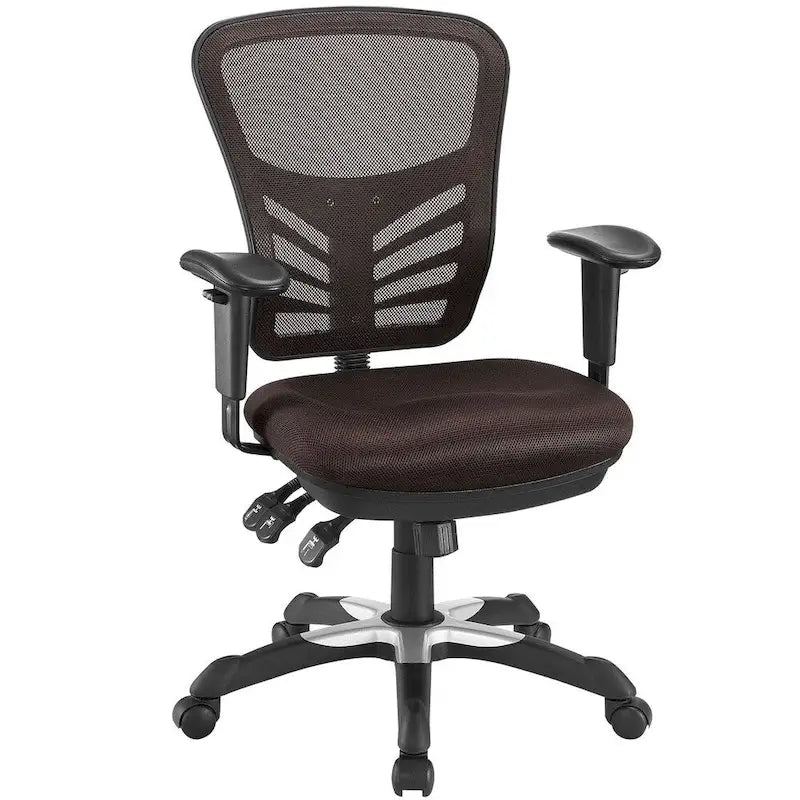 Ergonomischer Bürostuhl mit Netzrückenlehne und verstellbaren Armlehnen