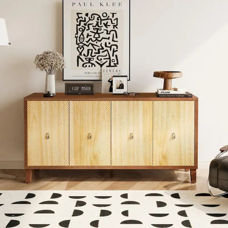 Vintage 4-türiges geschnitztes Sideboard-Buffetschrank mit verstellbaren Einlegeböden